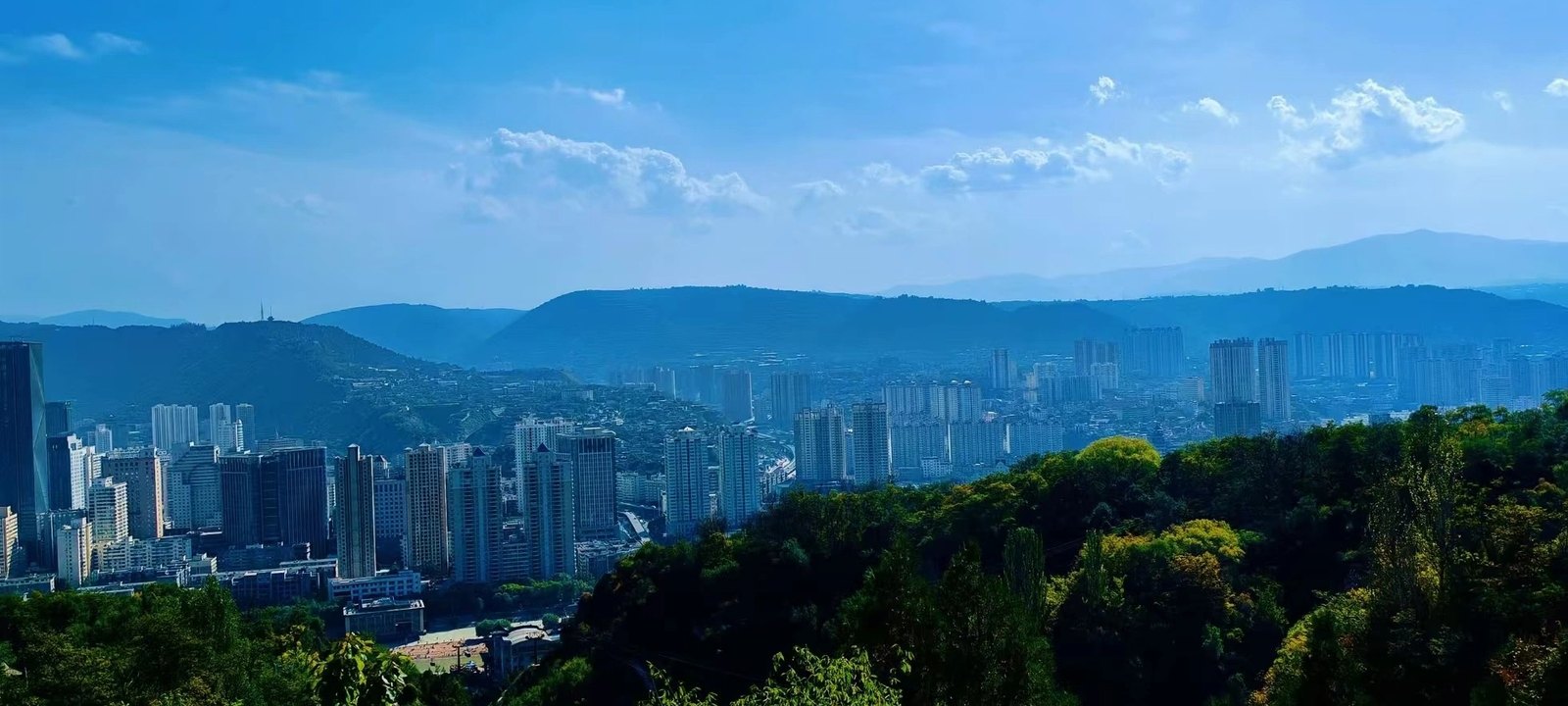 考公不是唯一答案：甘肃年轻人的稳定出路，正在变多